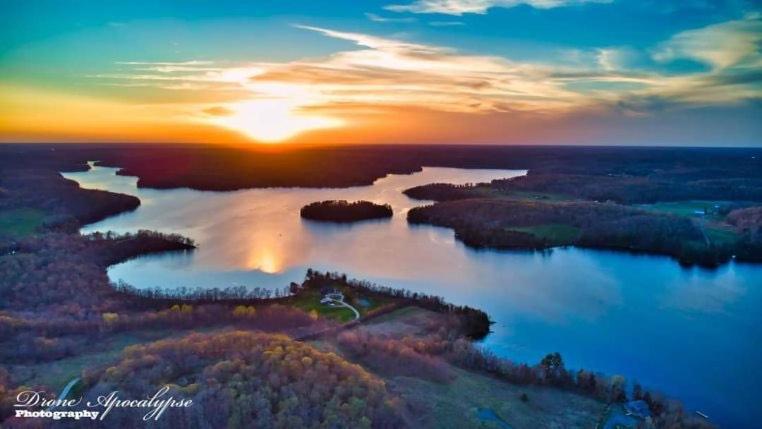 Muskoka Escape Hotel Port Carling Bagian luar foto