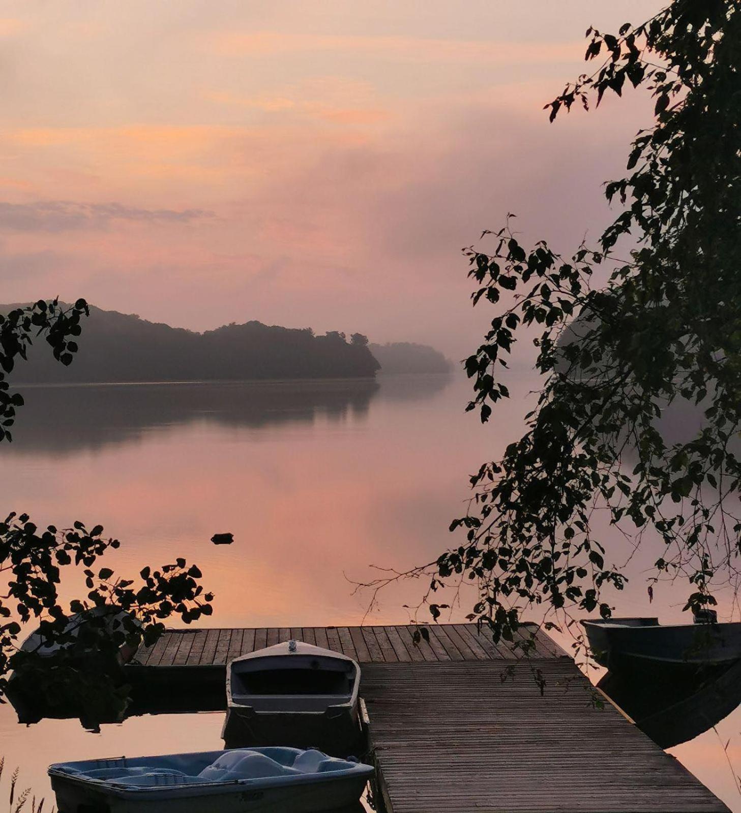 Muskoka Escape Hotel Port Carling Bagian luar foto